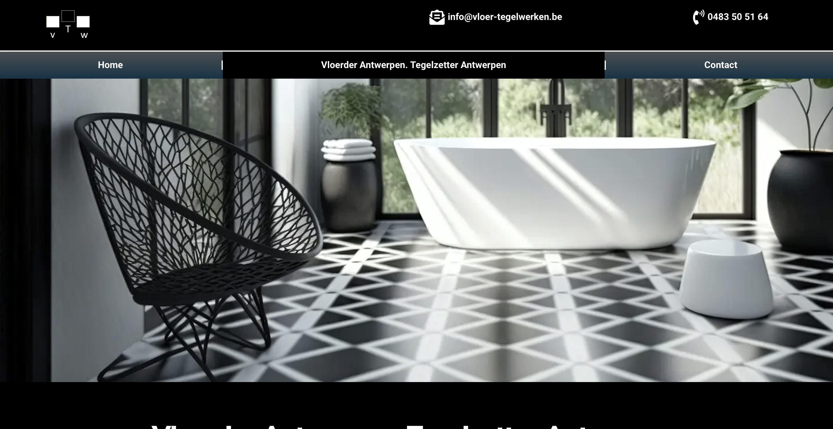 screenshot in zwart wit van een bad op een mooi betegelde vloer in zwarte en witte tegels.
